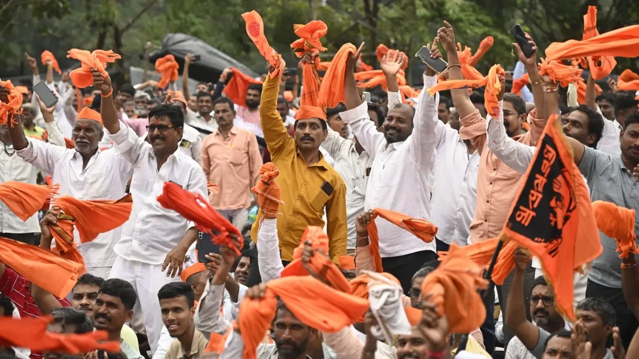 मराठ्यांनो आरक्षणाबदल तुमची आधीची भुमिका तपासा—