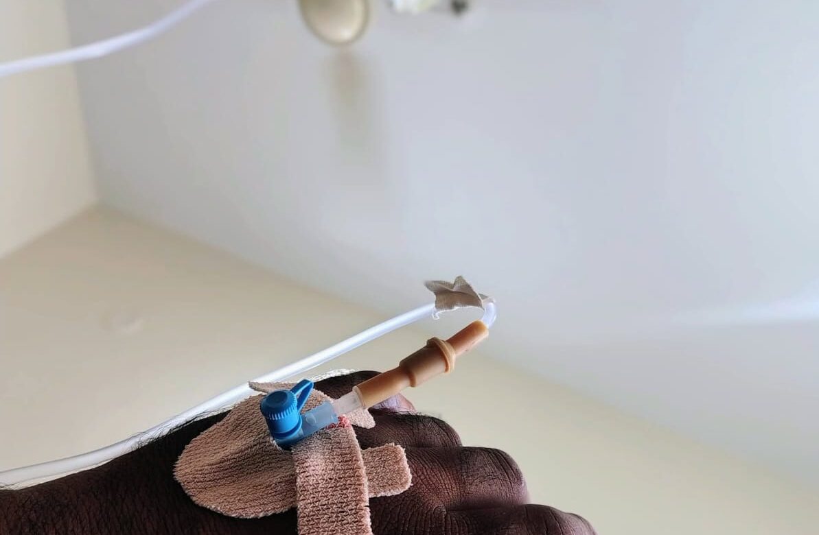 “मला काय होतंय? अरे वाघ आहे मी वाघ! असले छाटछूट रोग आपल्याला नसतात होत…”