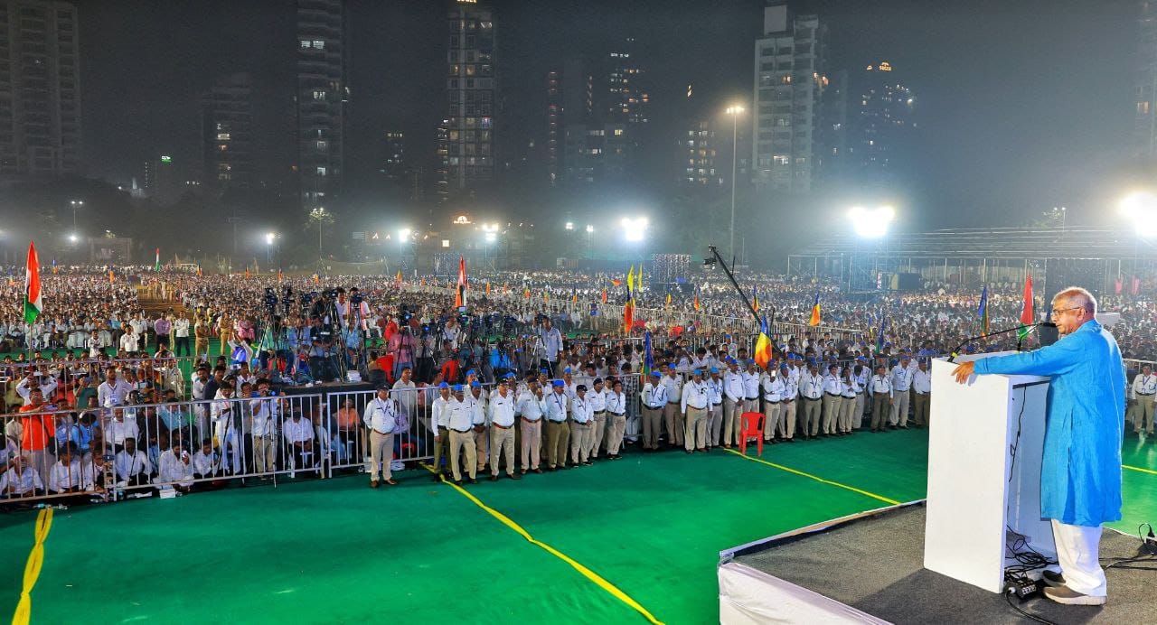 संविधान सन्मान महासभेतून ॲड. प्रकाश आंबेडकरांचा भाजप – आरएसएसवर जोरदार प्रहार !