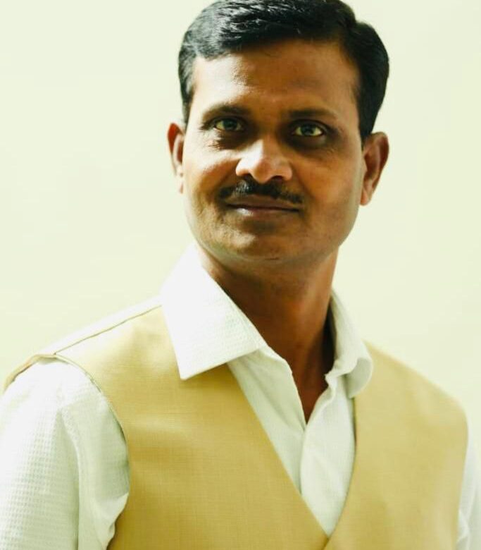 महोत्सव कवितांचा आणि सन्मान सोहळ्यात प्रवीण बागडे यांचा गौरव